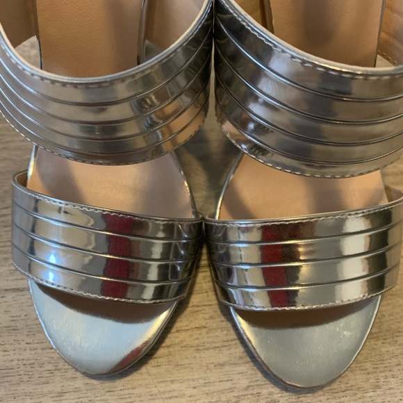 Women’s silver heels Size 6 - Picture 6 of 6